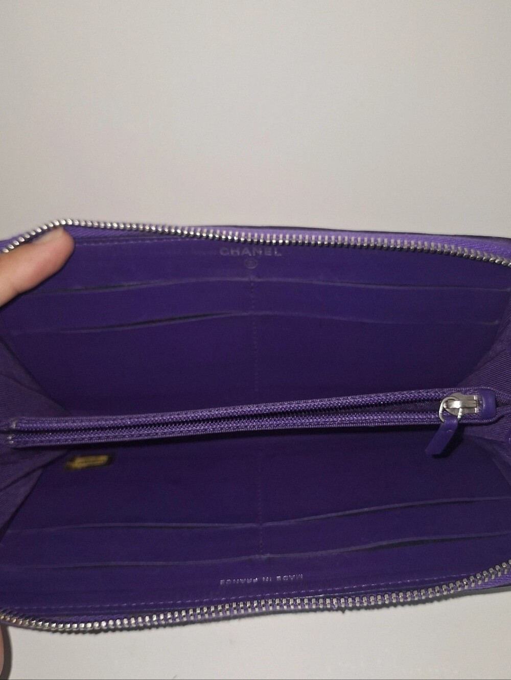 Chanel Purple Quilted Leather Zip Around Wallet EUC - Picture 3 of 7